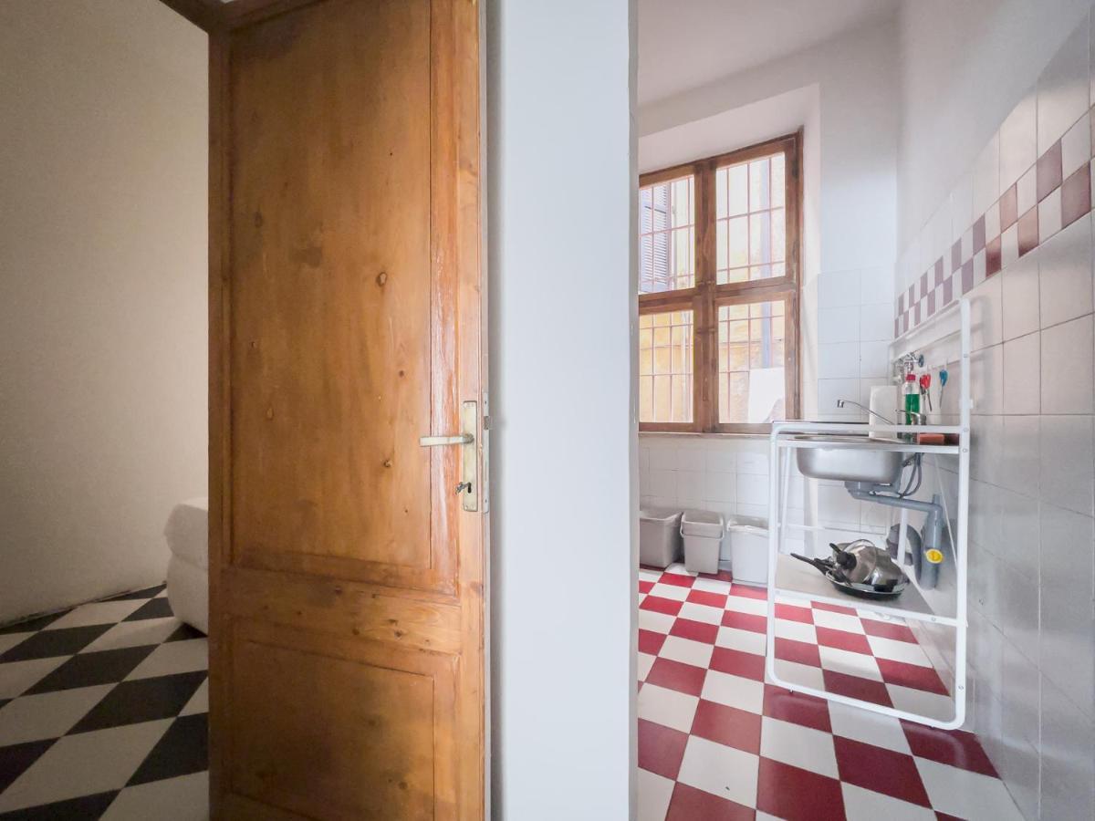 Domus Sant'Elena 2 Apartamento Roma Exterior foto