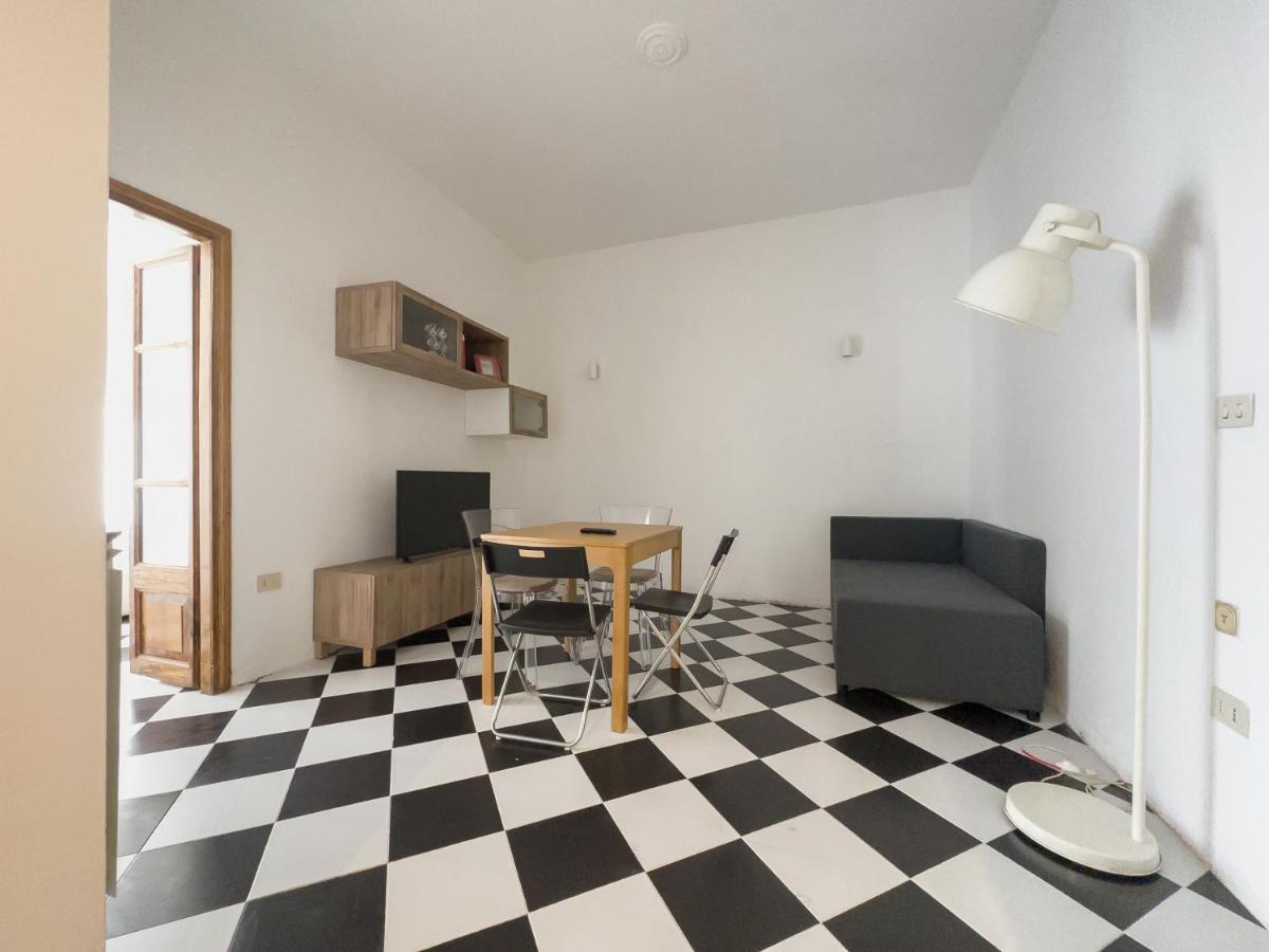 Domus Sant'Elena 2 Apartamento Roma Exterior foto