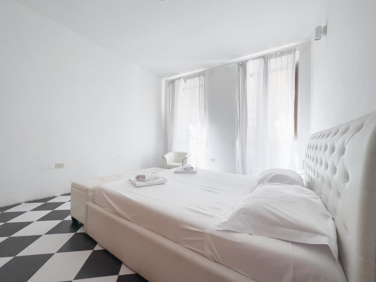 Domus Sant'Elena 2 Apartamento Roma Exterior foto